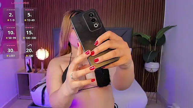 valeria acosta  online show from 03/14/25, 12:18