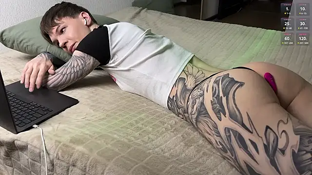 Snapshot of dnonilol chatting on 02/06/26, 02:38 dnonilol online show from 02/06/26, 02:38