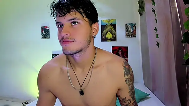 Snapshot of Nekoboy01 chatting on 12/24/24, 03:26 Nekoboy01 online show from 12/24/24, 03:26