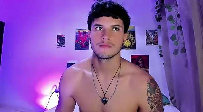 Snapshot of Nekoboy01 chatting on 12/28/24, 09:30 Nekoboy01 online show from 12/28/24, 09:30