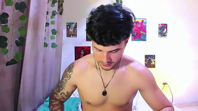 Snapshot of Nekoboy01 chatting on 01/06/25, 11:52 Nekoboy01 online show from 01/06/25, 11:52