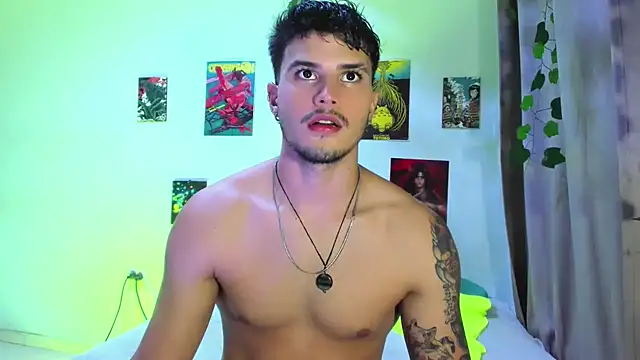 Snapshot of Nekoboy01 chatting on 01/20/25, 12:25 Nekoboy01 online show from 01/20/25, 12:25