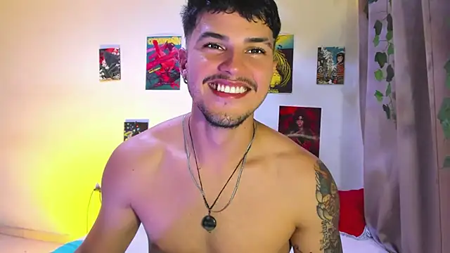 Snapshot of Nekoboy01 chatting on 01/21/25, 11:34 Nekoboy01 online show from 01/21/25, 11:34