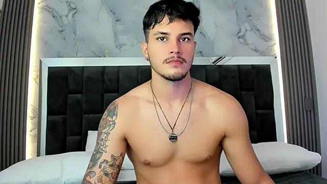 Snapshot of Nekoboy01 chatting on 01/31/25, 07:40 Nekoboy01 online show from 01/31/25, 07:40