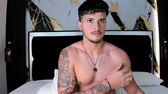 Snapshot of Nekoboy01 chatting on 02/08/25, 10:19 Nekoboy01 online show from 02/08/25, 10:19