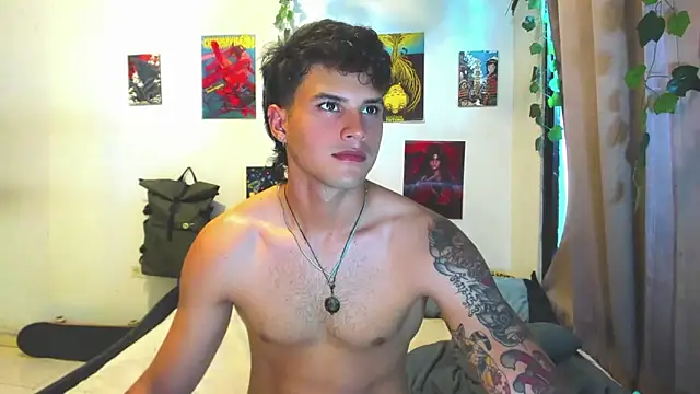 Snapshot of Nekoboy01 chatting on 09/09/25, 08:19 Nekoboy01 online show from 09/09/25, 08:19