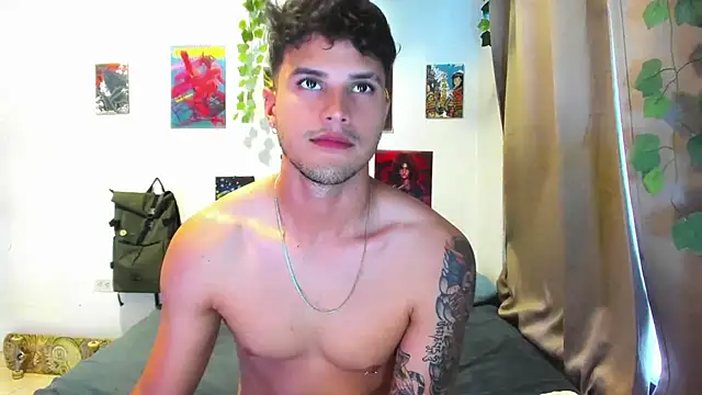 Snapshot of Nekoboy01 chatting on 09/24/25, 10:02 Nekoboy01 online show from 09/24/25, 10:02