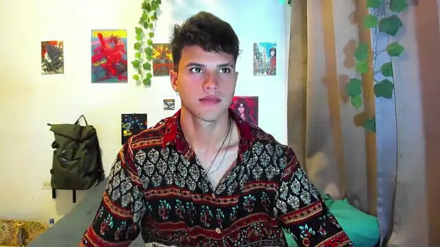 Snapshot of Nekoboy01 chatting on 09/28/25, 06:02 Nekoboy01 online show from 09/28/25, 06:02