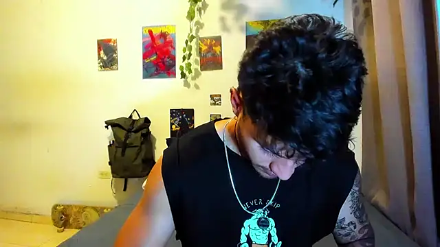 Snapshot of Nekoboy01 chatting on 10/22/25, 09:58 Nekoboy01 online show from 10/22/25, 09:58