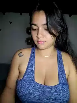 Snapshot of alison_villalobo chatting on 04/06/26, 02:09 alison villalobo online show from 04/06/26, 02:09