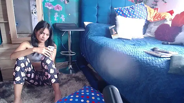 Snapshot of Samara_Beltran chatting on 12/18/24, 08:03 Samara Beltran online show from 12/18/24, 08:03