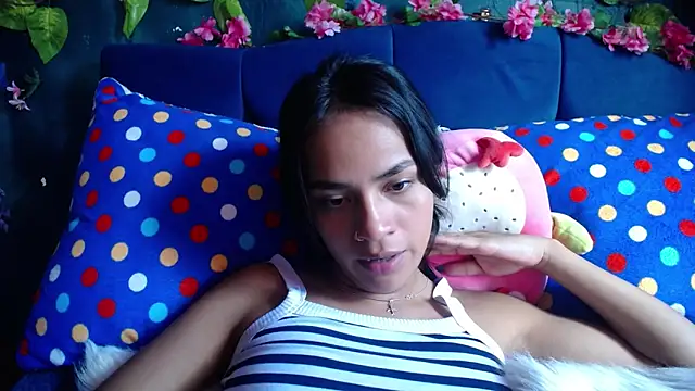 Snapshot of Samara_Beltran chatting on 12/20/24, 08:12 Samara Beltran online show from 12/20/24, 08:12