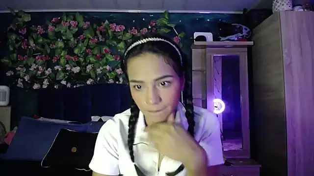 Snapshot of Samara_Beltran chatting on 01/27/25, 02:42 Samara Beltran online show from 01/27/25, 02:42