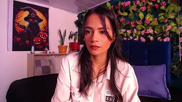Snapshot of Samara_Beltran chatting on 01/27/25, 06:52 Samara Beltran online show from 01/27/25, 06:52