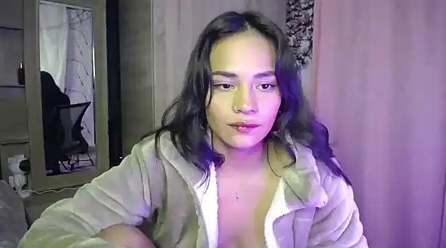 Snapshot of Samara_Beltran chatting on 02/02/25, 11:08 Samara Beltran online show from 02/02/25, 11:08