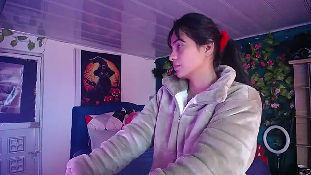 Snapshot of Samara_Beltran chatting on 02/08/25, 11:44 Samara Beltran online show from 02/08/25, 11:44