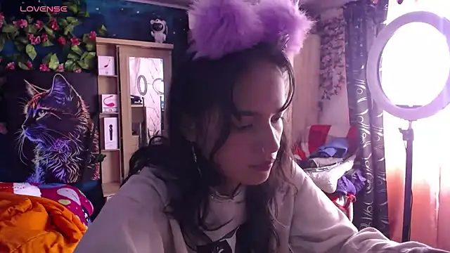 Snapshot of Samara_Beltran chatting on 02/17/25, 04:48 Samara Beltran online show from 02/17/25, 04:48