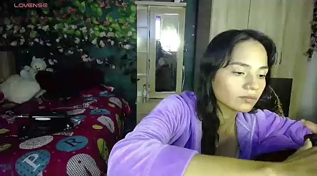 Snapshot of Samara_Beltran chatting on 02/21/25, 02:50 Samara Beltran online show from 02/21/25, 02:50