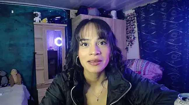 Snapshot of Samara_Beltran chatting on 02/28/25, 02:42 Samara Beltran online show from 02/28/25, 02:42