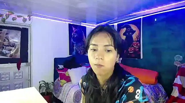 Snapshot of Samara_Beltran chatting on 03/17/25, 03:36 Samara Beltran online show from 03/17/25, 03:36