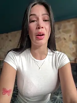 Snapshot of Im_Valentina chatting on 03/01/25, 09:37 Im Valentina online show from 03/01/25, 09:37