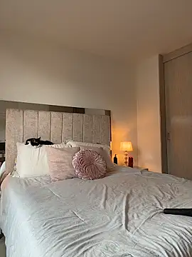 Snapshot of Im_Valentina chatting on 04/04/26, 09:12 Im Valentina online show from 04/04/26, 09:12