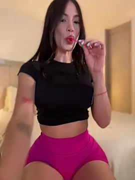 Snapshot of Im_Valentina chatting on 04/07/26, 11:26 Im Valentina online show from 04/07/26, 11:26