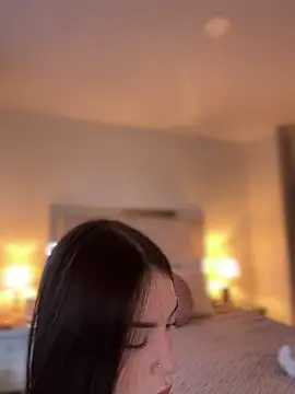 Snapshot of Im_Valentina chatting on 04/22/26, 11:06 Im Valentina online show from 04/22/26, 11:06