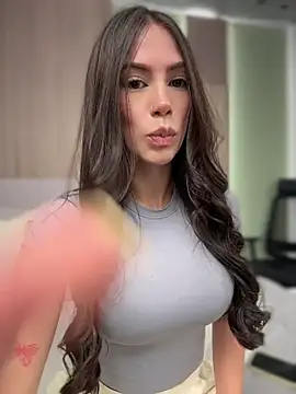 Im Valentina online show from 07/04/26, 01:23
