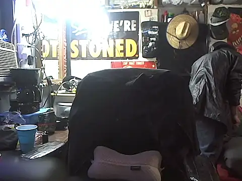 CloudDadddyyy420 online show from 12/29/24, 10:36