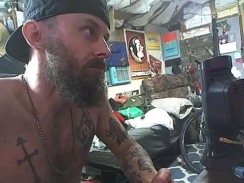 CloudDadddyyy420 online show from 12/30/24, 02:42