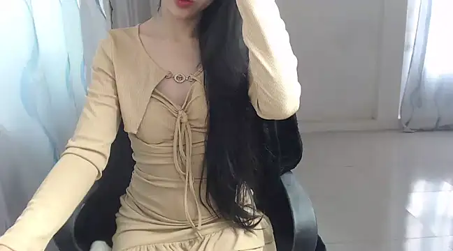 Snapshot of TinyGirls chatting on 12/23/24, 06:22 TinyGirls online show from 12/23/24, 06:22