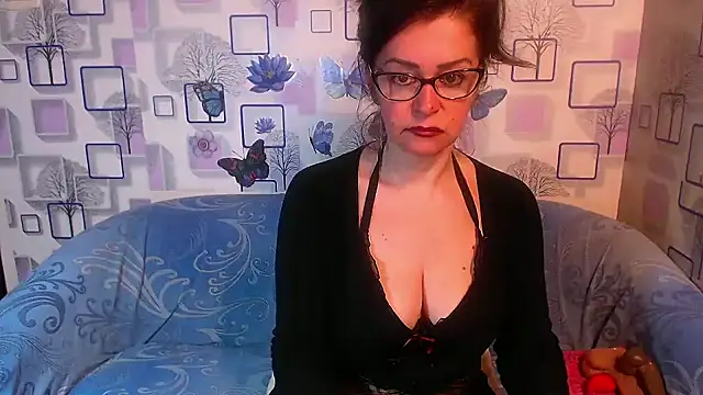 milfsexy online show from 04/14/26, 09:59