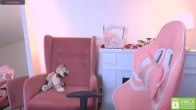 Snapshot of Grace_and__Jacob chatting on 02/01/25, 09:43 Grace and Jacob online show from 02/01/25, 09:43