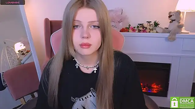 Snapshot of Grace_and__Jacob chatting on 03/20/25, 11:16 Grace and Jacob online show from 03/20/25, 11:16