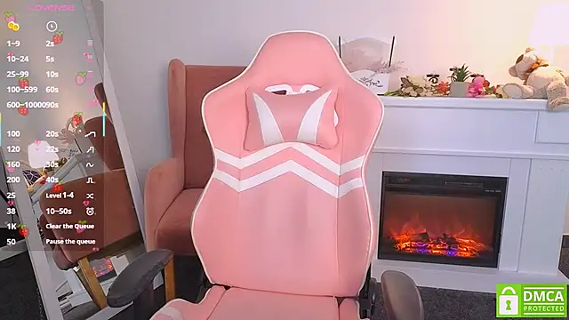 Snapshot of Grace_and__Jacob chatting on 10/02/25, 06:53 Grace and Jacob online show from 10/02/25, 06:53