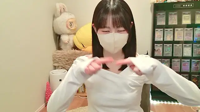 Snapshot of HIKARI_x0 chatting on 03/24/26, 02:22 HIKARI x0 online show from 03/24/26, 02:22