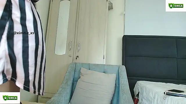 Snapshot of ximtia_xs chatting on 12/04/25, 03:43 ximtia xs online show from 12/04/25, 03:43