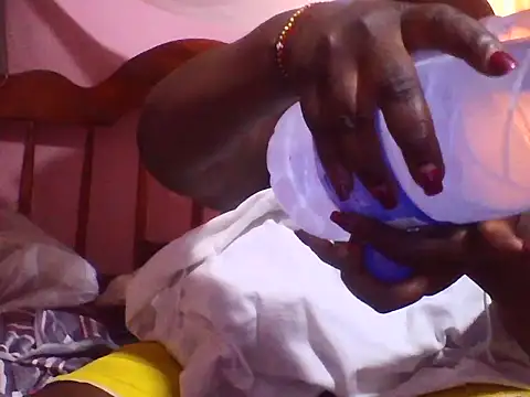 Snapshot of big_clits chatting on 04/08/26, 10:26 big clits online show from 04/08/26, 10:26