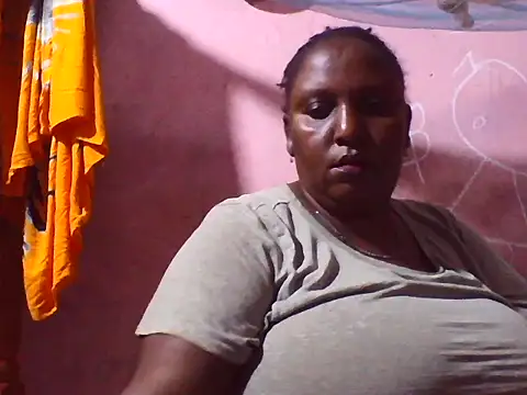 Snapshot of big_clits chatting on 04/11/26, 07:45 big clits online show from 04/11/26, 07:45