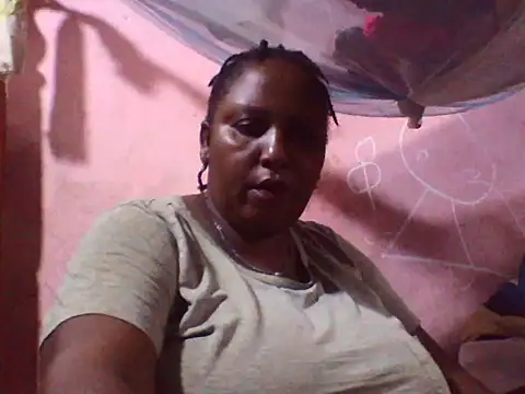 Snapshot of big_clits chatting on 04/15/26, 07:04 big clits online show from 04/15/26, 07:04