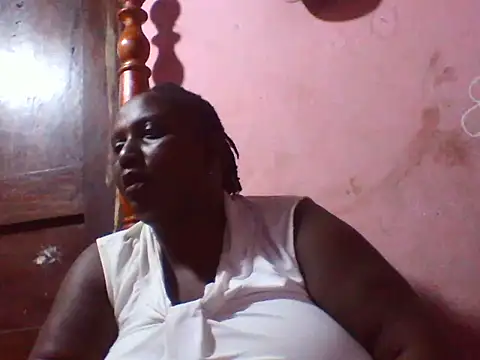 Snapshot of big_clits chatting on 05/14/26, 07:48 big clits online show from 05/14/26, 07:48