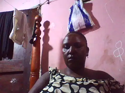 Snapshot of big_clits chatting on 06/06/26, 06:29 big clits online show from 06/06/26, 06:29