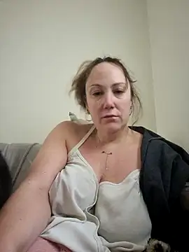 Wisie Cutie online show from 01/04/25, 02:14