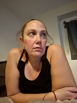 Snapshot of Wisie_Cutie chatting on 11/18/25, 11:15 Wisie Cutie online show from 11/18/25, 11:15