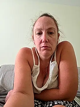Snapshot of Wisie_Cutie chatting on 04/30/26, 01:39 Wisie Cutie online show from 04/30/26, 01:39