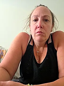 Snapshot of Wisie_Cutie chatting on 05/08/26, 12:10 Wisie Cutie online show from 05/08/26, 12:10