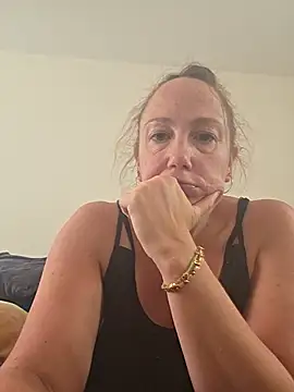 Snapshot of Wisie_Cutie chatting on 05/31/26, 11:17 Wisie Cutie online show from 05/31/26, 11:17
