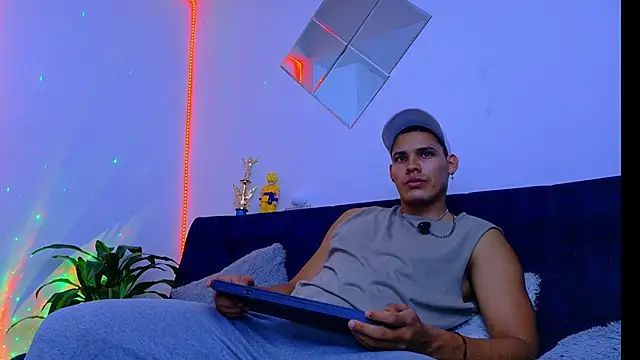 Snapshot of rick03_leto chatting on 10/30/25, 05:09 rick03 leto online show from 10/30/25, 05:09