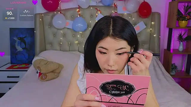 Snapshot of Wendy__Hills chatting on 02/06/25, 12:37 Wendy Hills online show from 02/06/25, 12:37